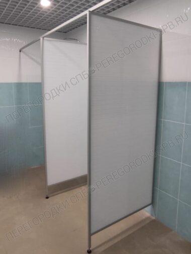 tualetnye-kabinki-i-dushevye-peregorodki-3-10-22-10