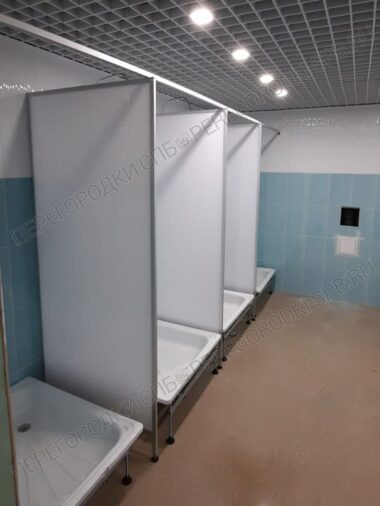 tualetnye-kabinki-i-dushevye-peregorodki-3-10-22-11