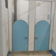 tualetnye-peregorodki-dlya-detskogo-sada-3-2